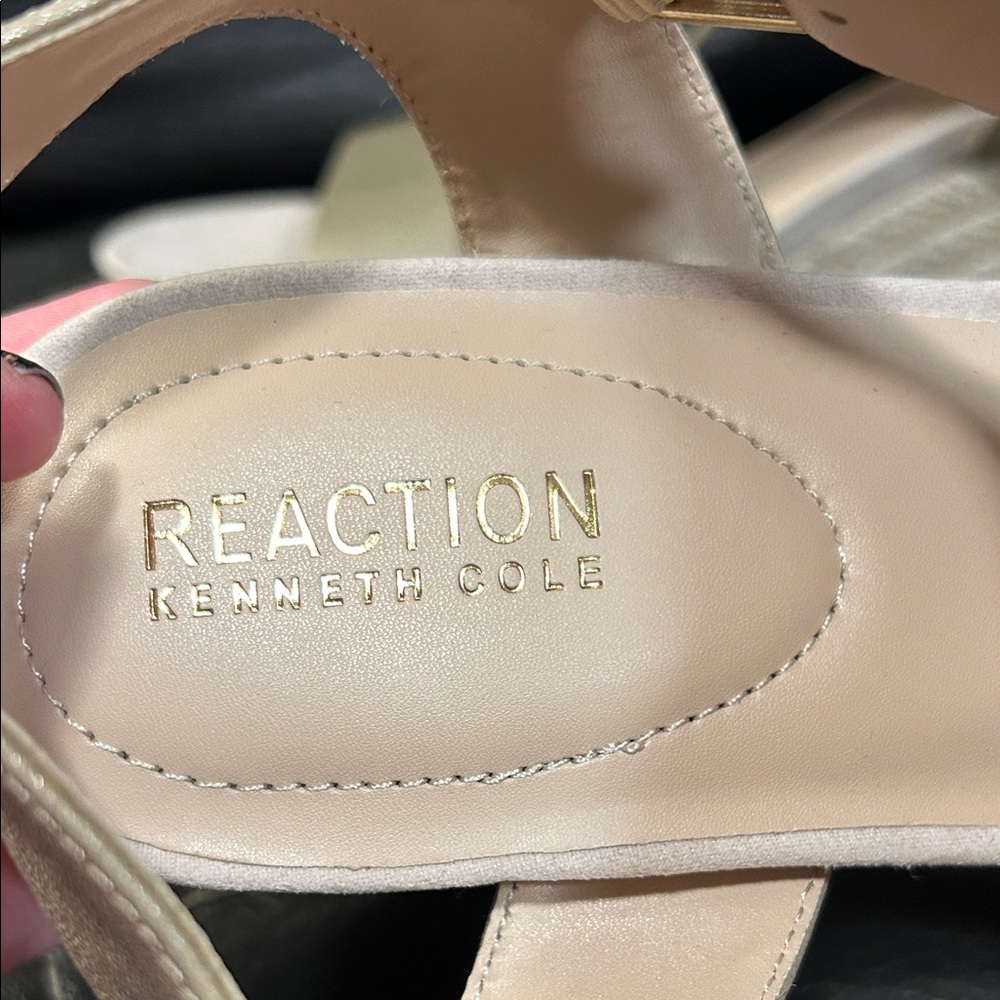Reaction Kenneth Cole Gold Wedge Sandals - Picture 2 of 7